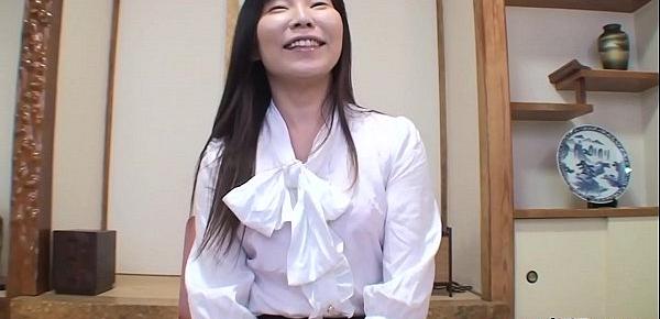  Japan mature Reiko Hayami sex act after interview